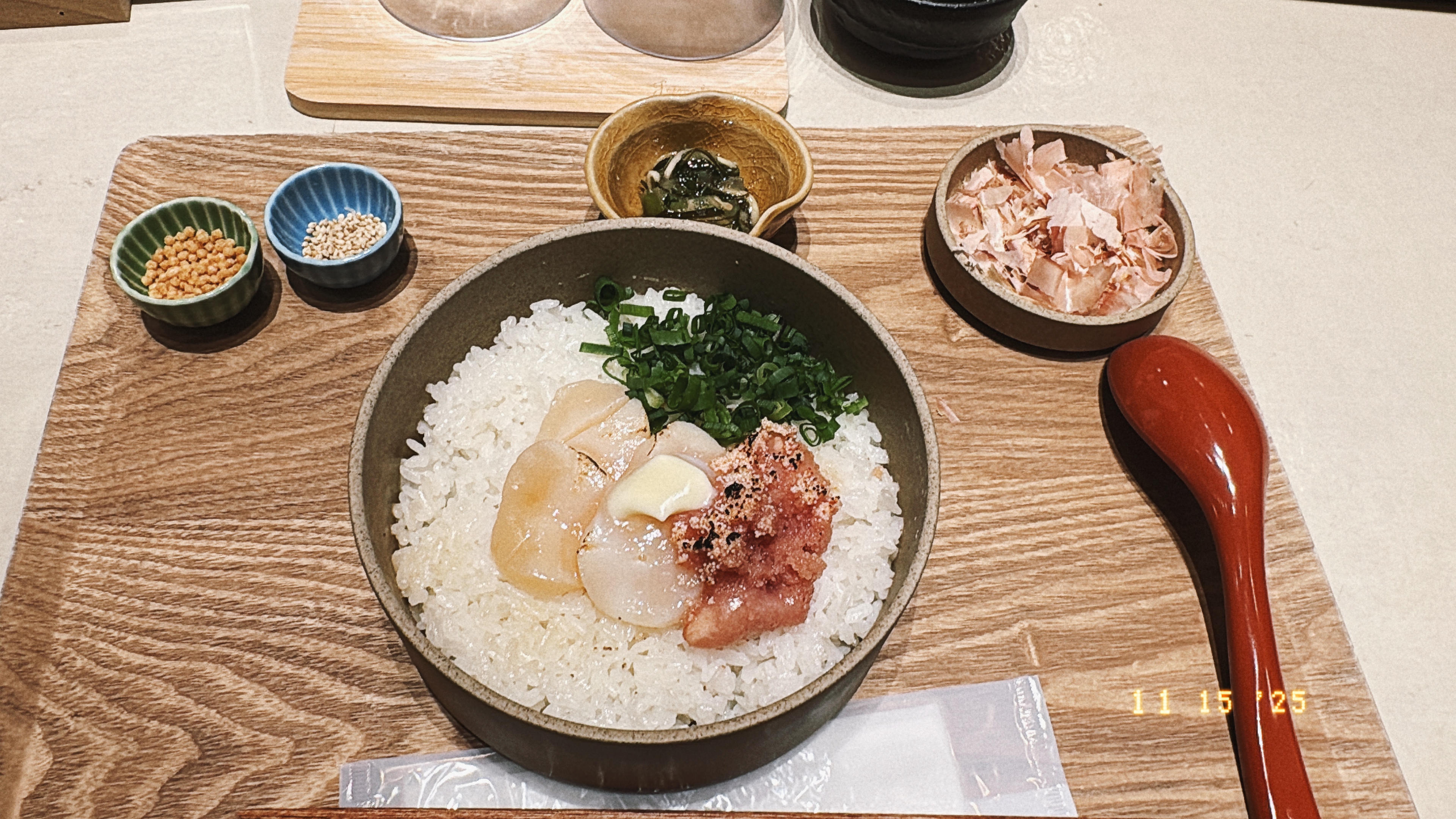 京都駅直結！京だし茶漬け専門店「京都おぶや」で味わう炙り茶漬け体験
