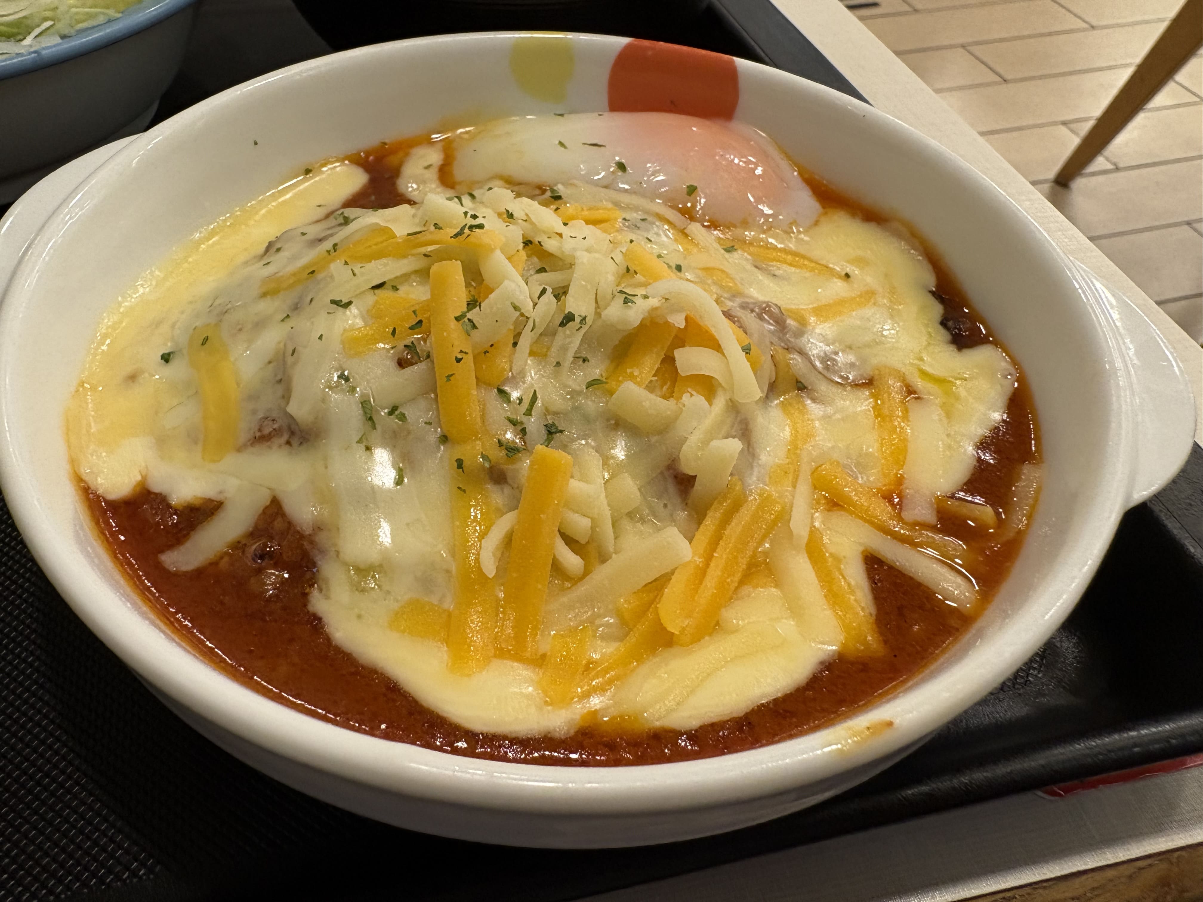 松屋『チーズうまトマハンバーグ定食（ご飯特盛）』実食レポ – 濃厚チーズがとろけるご飯泥棒