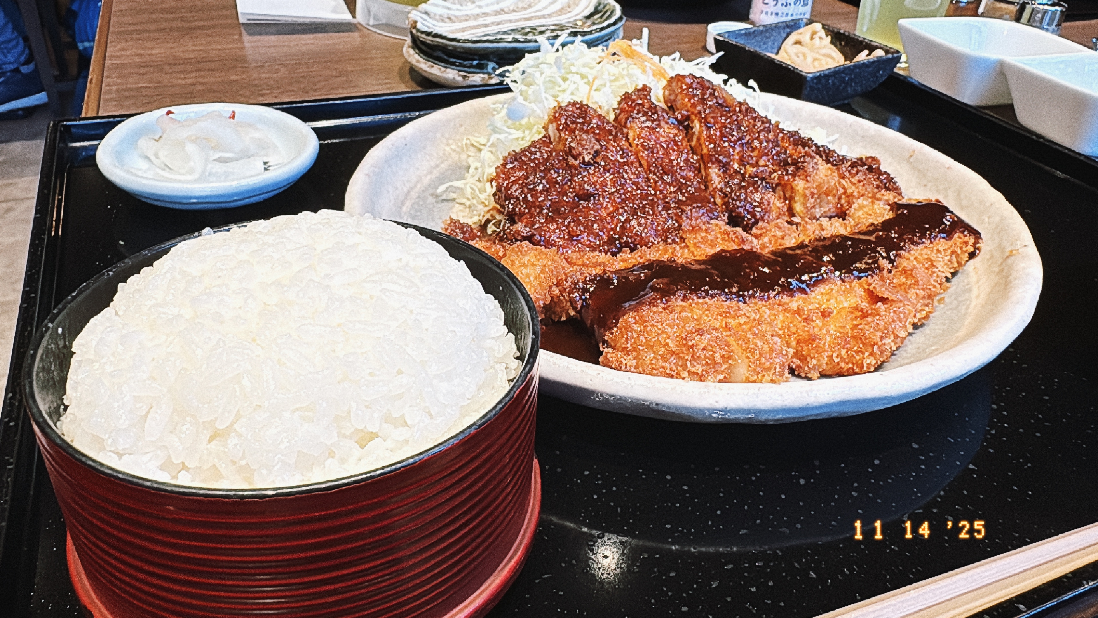 とんかつとごはん