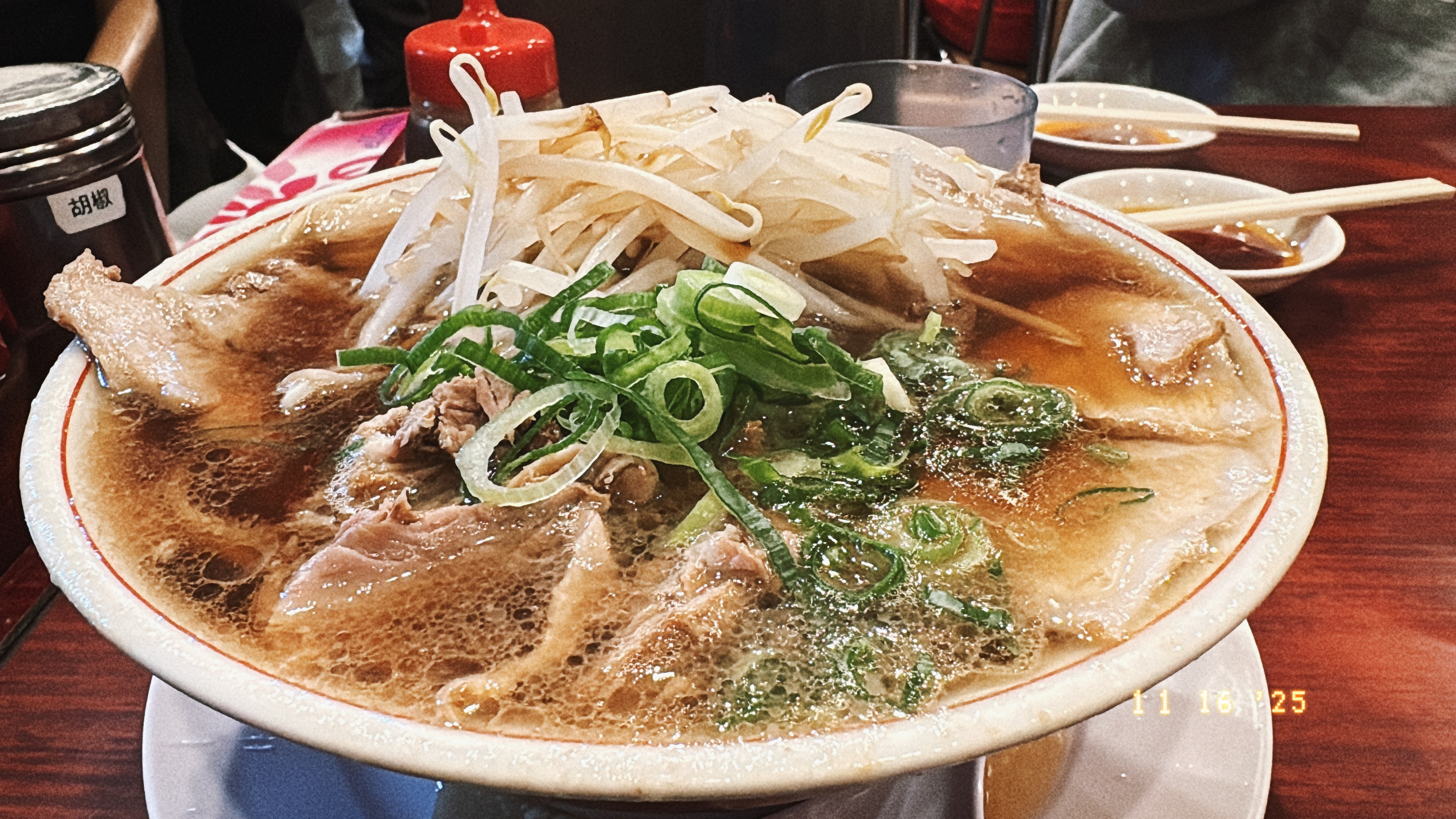 京都駅4分で2時間待ち。それでも食べたい『本家 第一旭 本店』の特製ラーメン